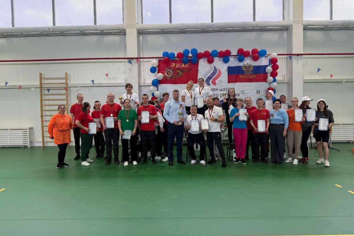 Первомайскую "Эстафету Победы", посвященную 80-летию Дню Победы встретил поселок Красный!